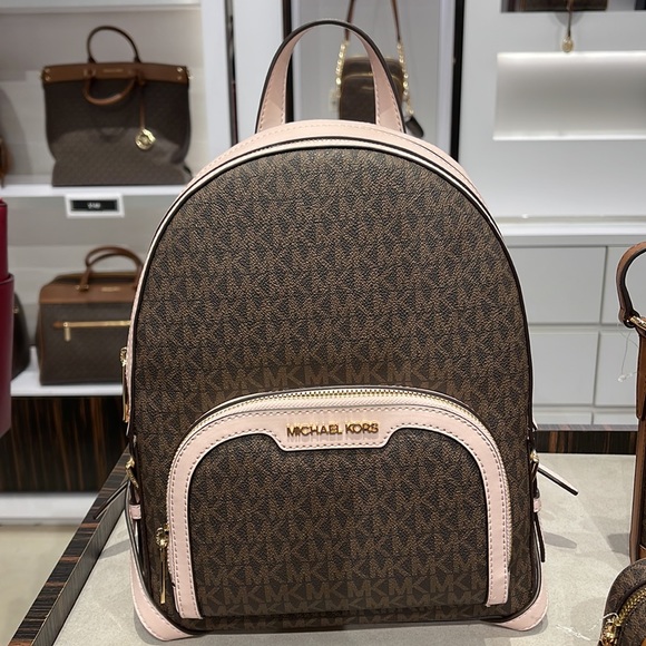 Michael Kors Backpack Bag Jaycee Md Backpack Powder Blush 35S2G8TB2B
Brown - Picture 2 of 16